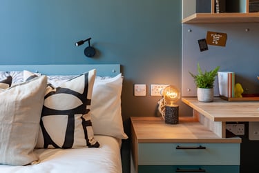 Premium En Suite City View - Image 3